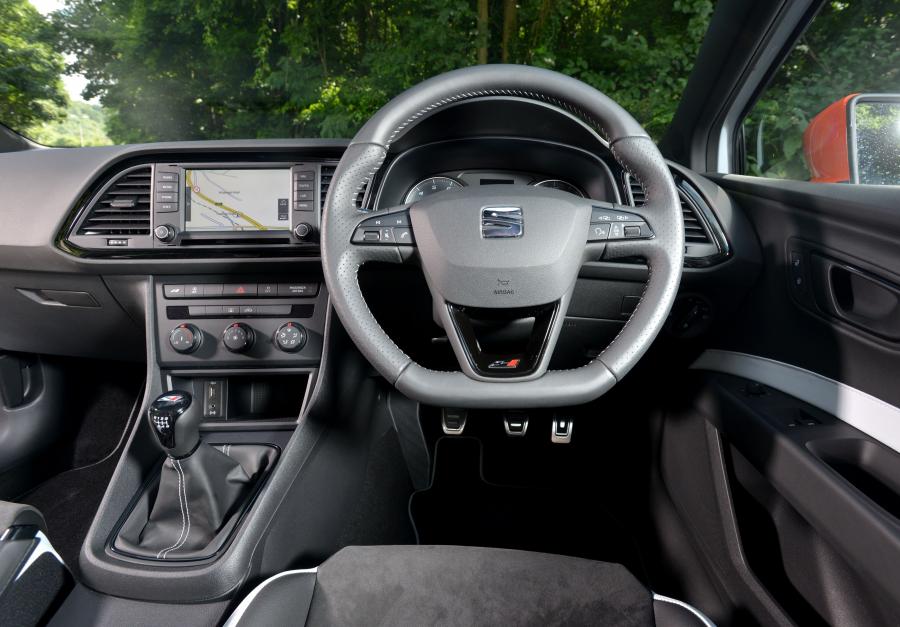  Seat Leon SC Cupra 280 Ultimate Sub8 2015 года  (фото 28 из 30)